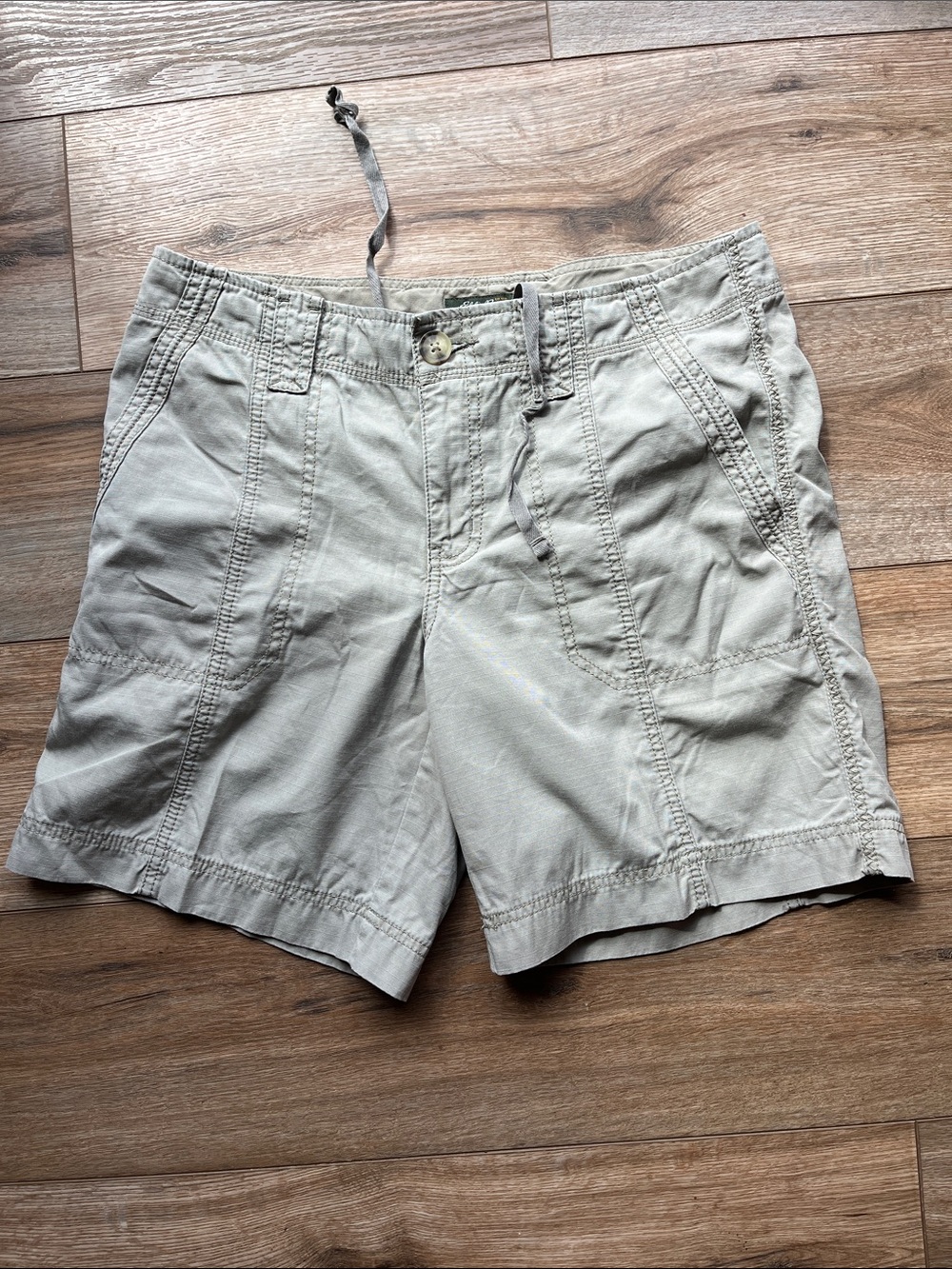 Eddie Bauer Light Gray Casual Bermuda Shorts